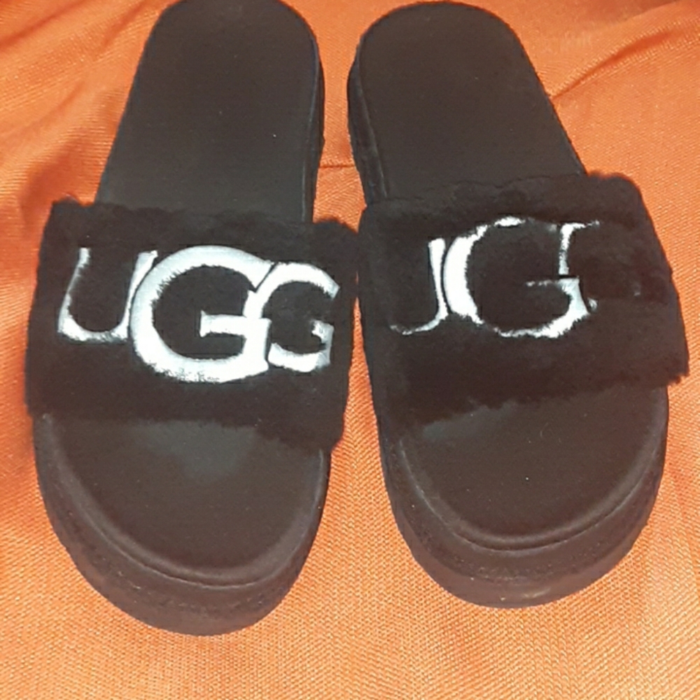 UGG SLIDES - Picture 2 of 7